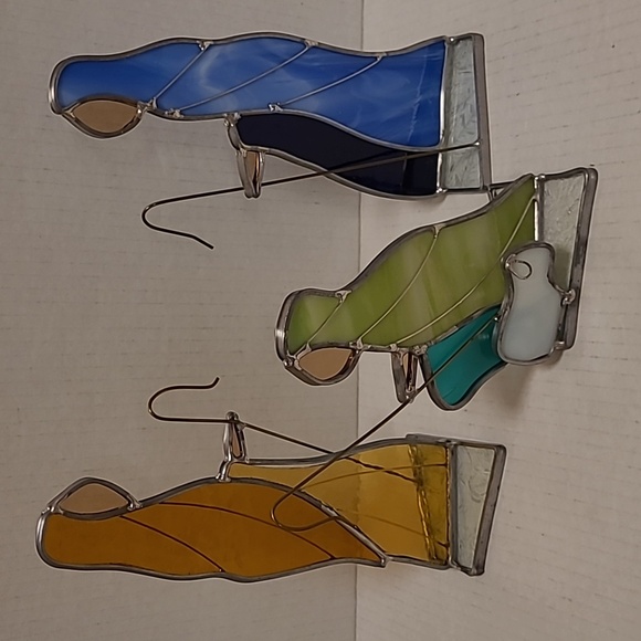 The Three Wisemen Stained Glass Figurines - Picture 2 of 16